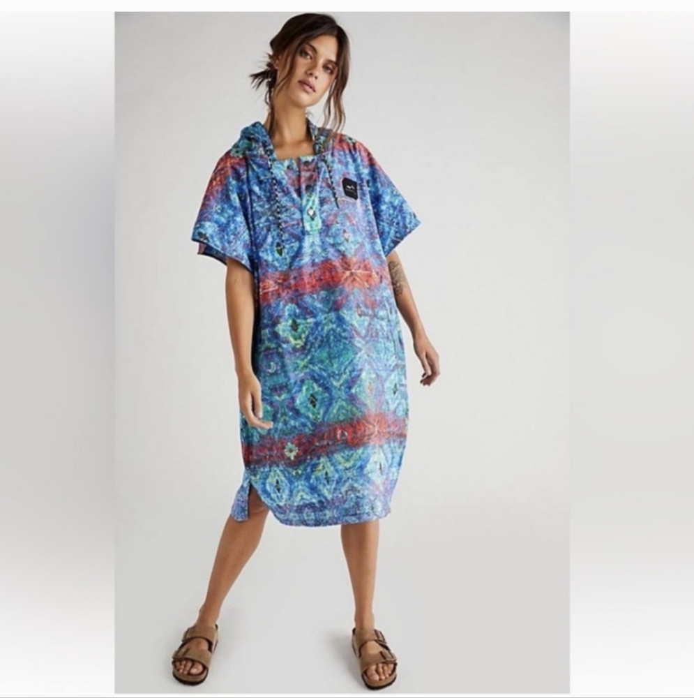 Slowtide Changing/surf poncho